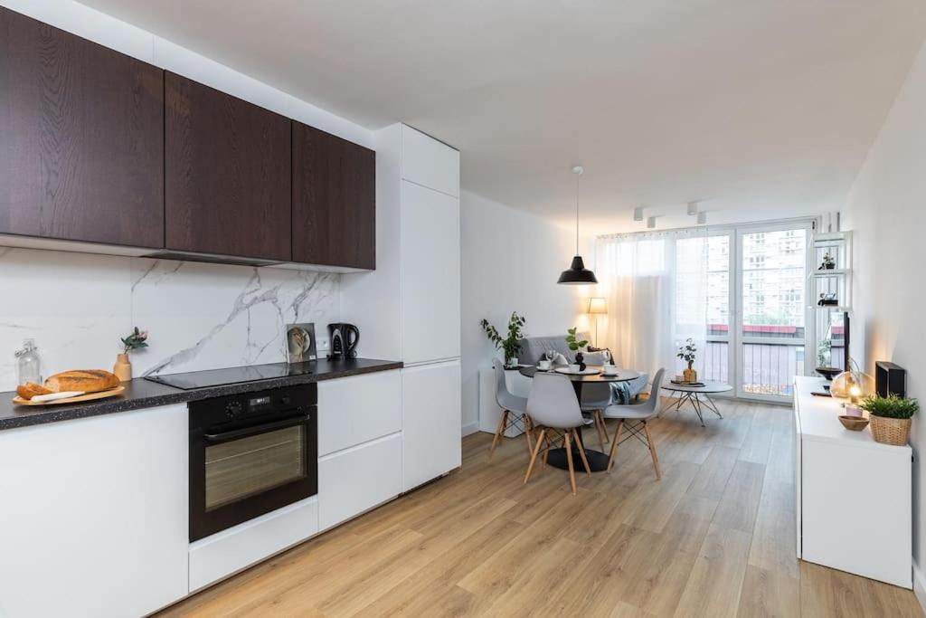 Superapart Jana Pawla Ii, Apt 302 Cozy Urban Retreat, Perfect For Couples وارسو المظهر الخارجي الصورة