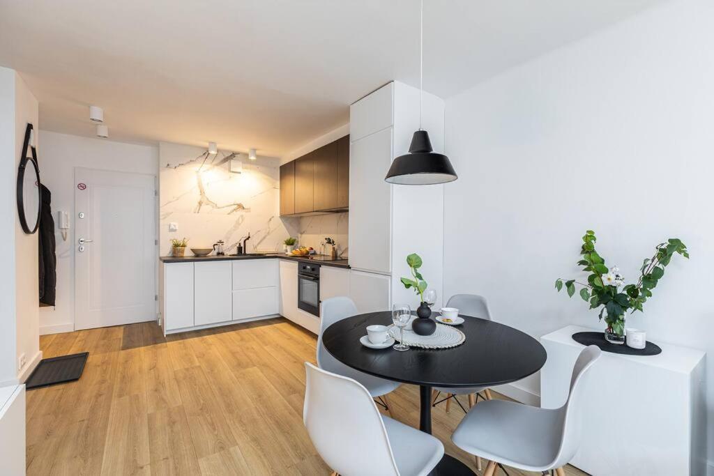 Superapart Jana Pawla Ii, Apt 302 Cozy Urban Retreat, Perfect For Couples وارسو المظهر الخارجي الصورة
